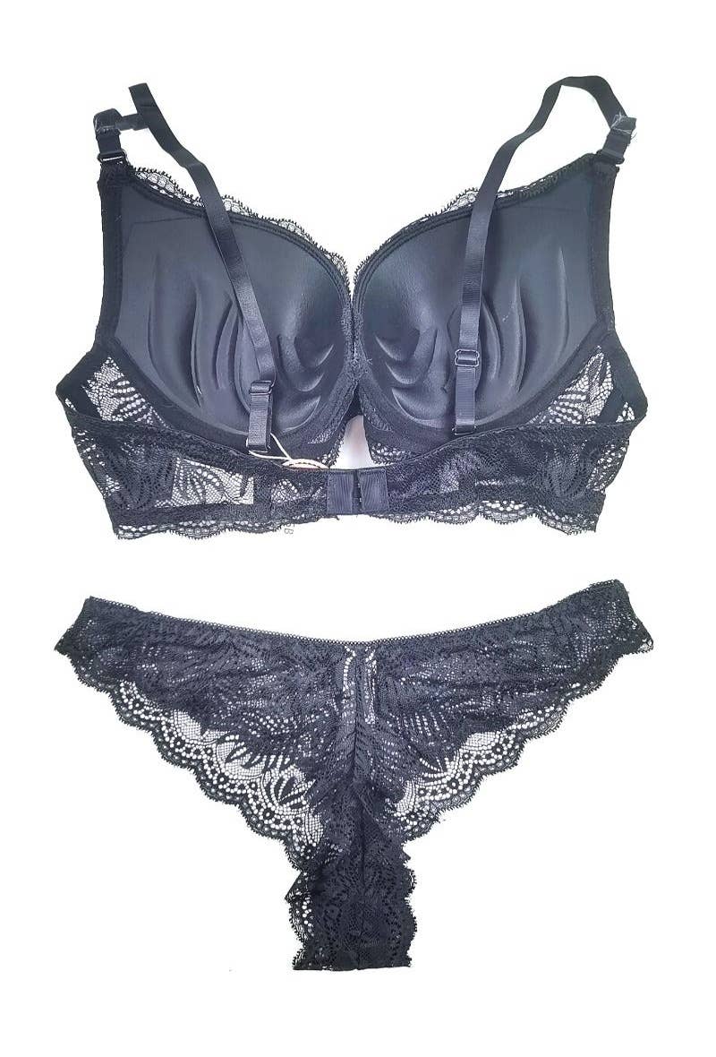Conjunto de Sutiã com Arco e Fio Dental em Renda