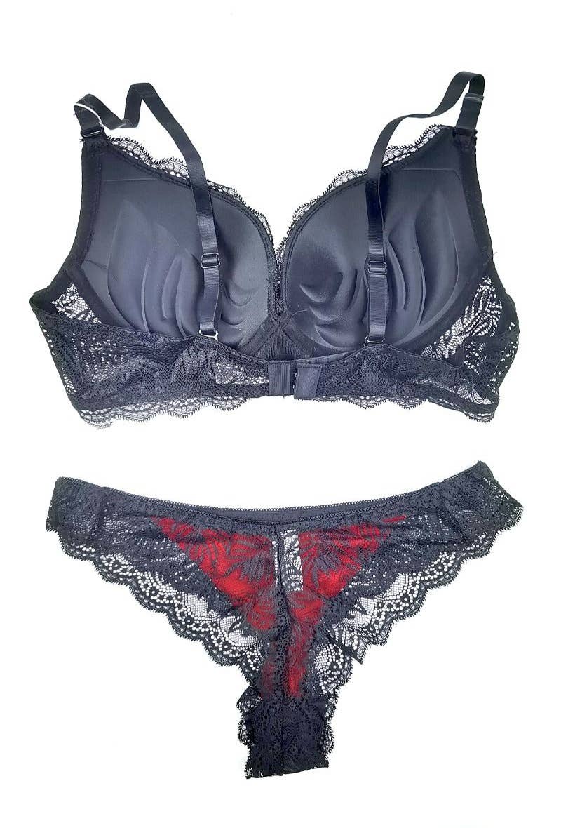 Conjunto de Sutiã com Arco e Fio Dental em Renda