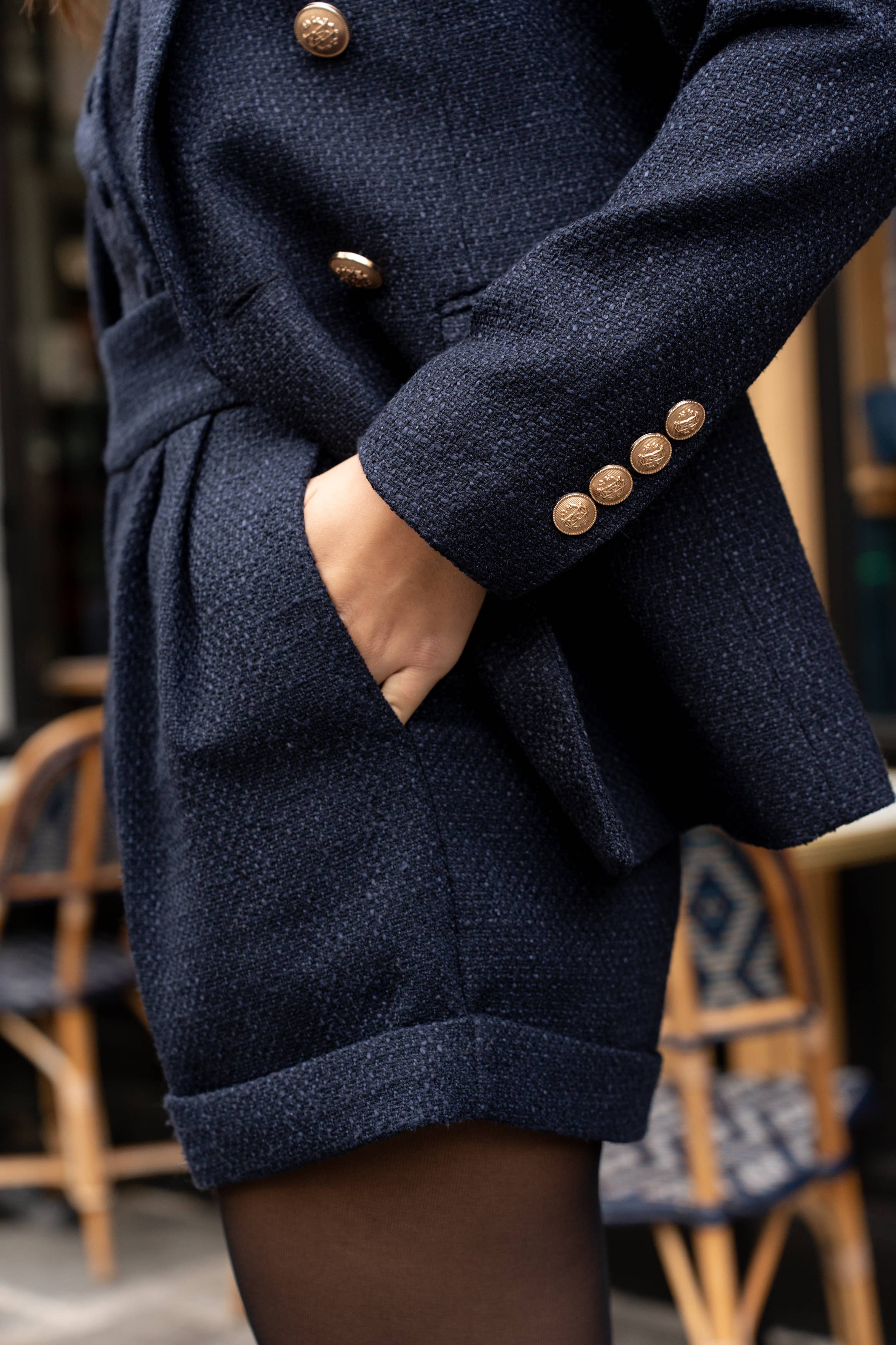 Shorts de tweed com fivela dourada