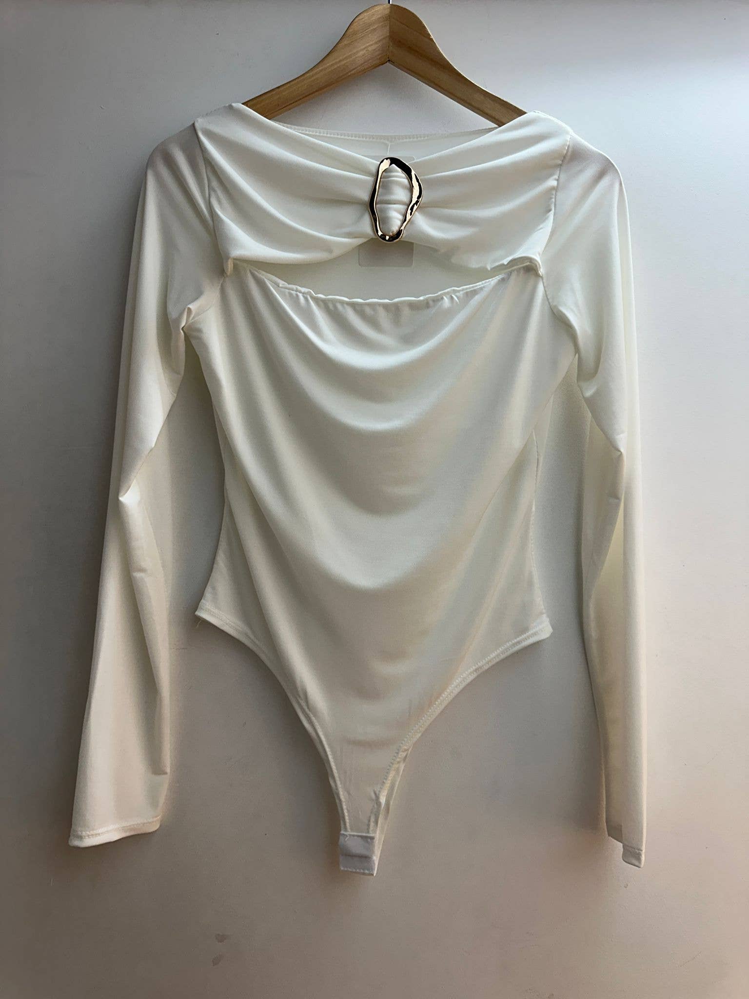 Body único com fivela